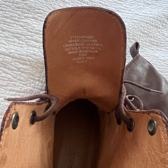 Madewell Dark Cabernet Chunky Boots - Picture 3 of 7